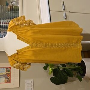 EUC Wms Old Navy Mustard Cotton/Viscose Blouse Size Small
